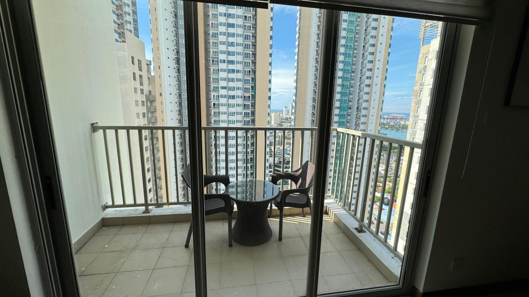 Skylounge Apartment Kolombo Bagian luar foto