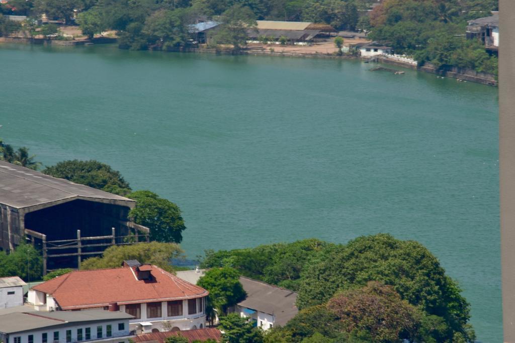 Skylounge Apartment Kolombo Bagian luar foto