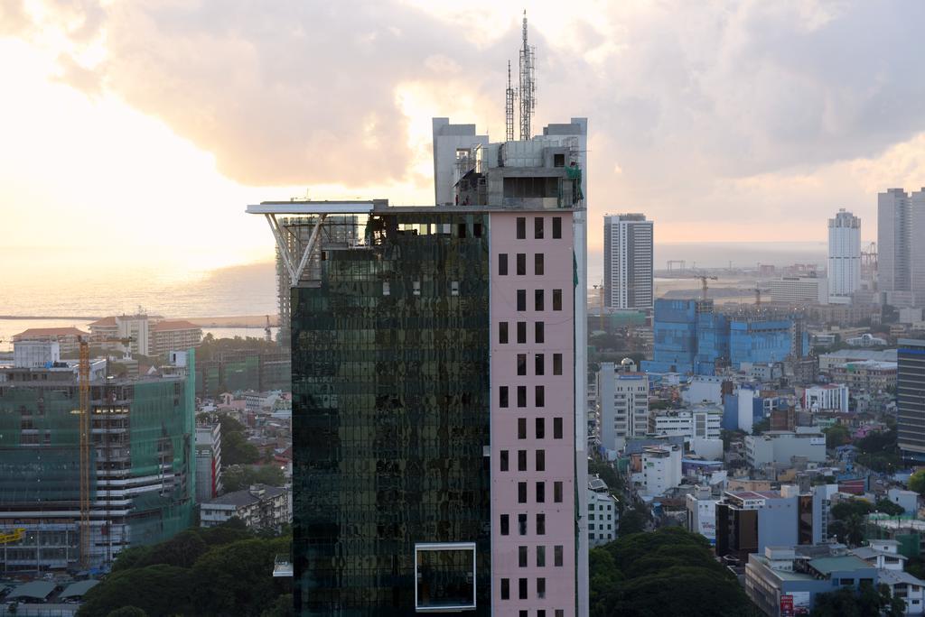 Skylounge Apartment Kolombo Bagian luar foto